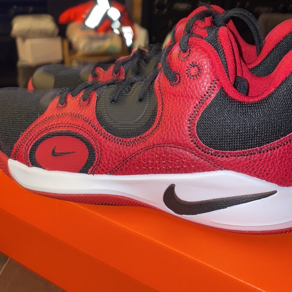 Nike shoes - Picture 6 of 7